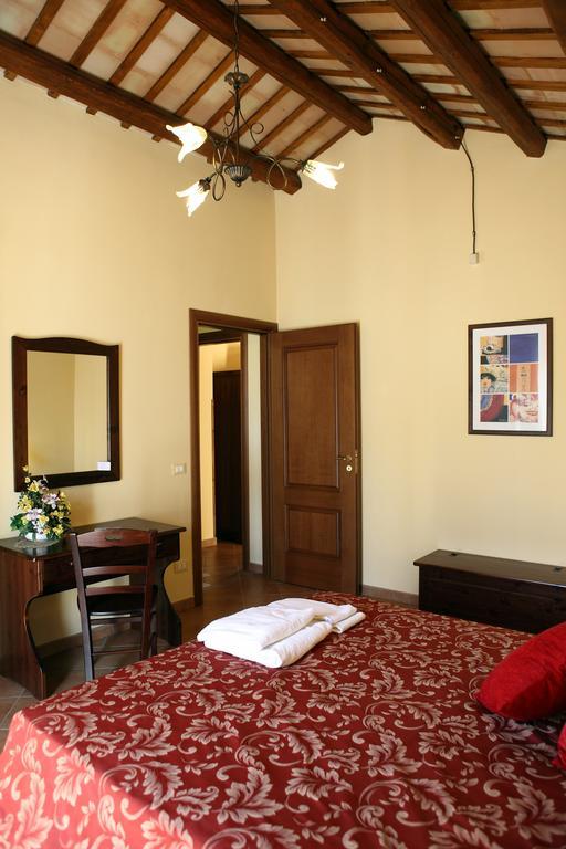 Casa Vacanze S. Marco Valderice Bagian luar foto