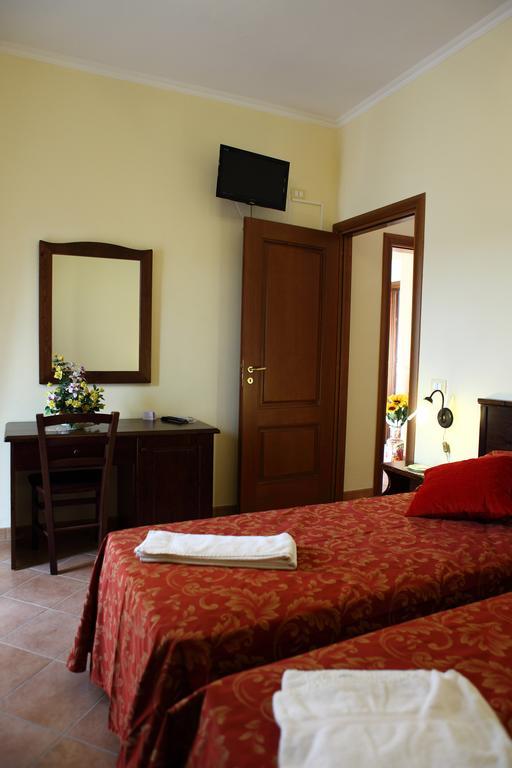 Casa Vacanze S. Marco Valderice Ruang foto