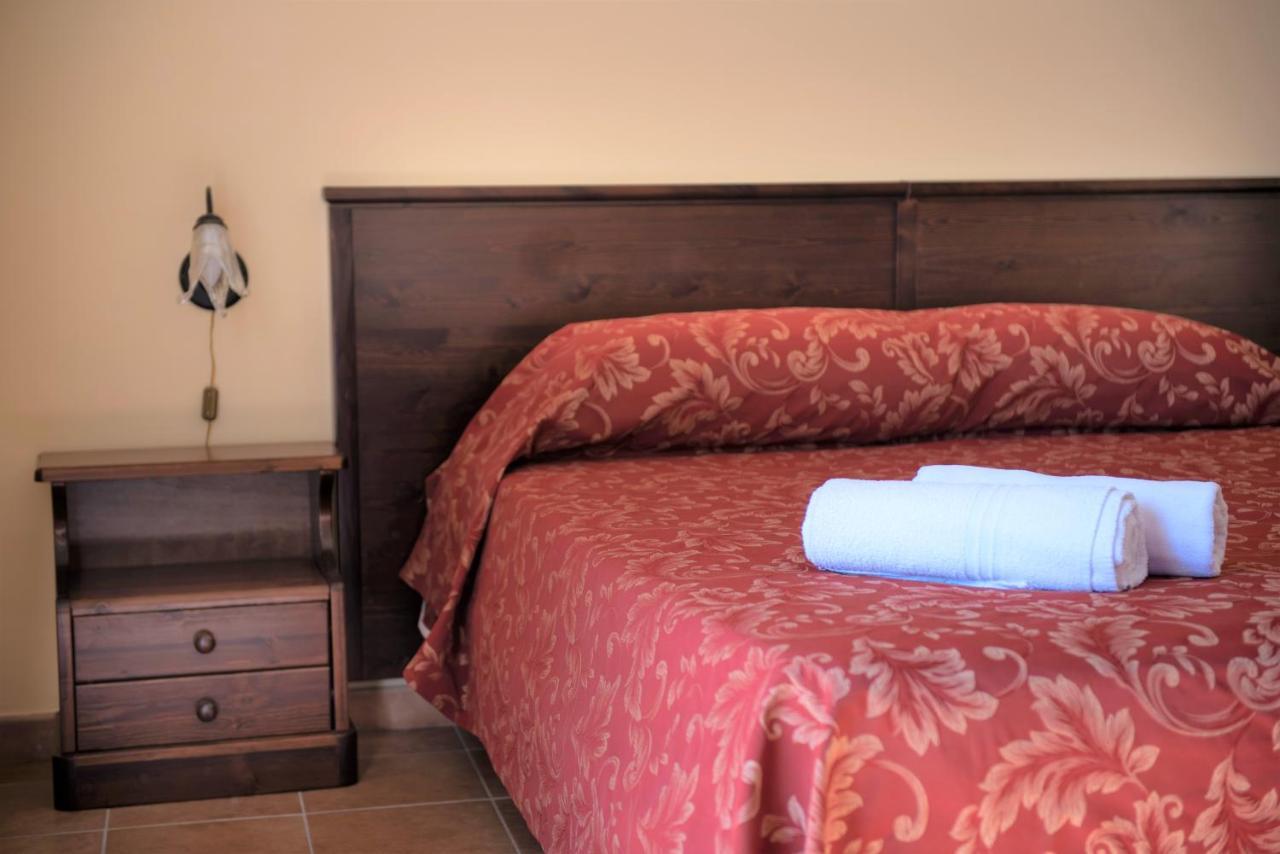 Casa Vacanze S. Marco Valderice Bagian luar foto